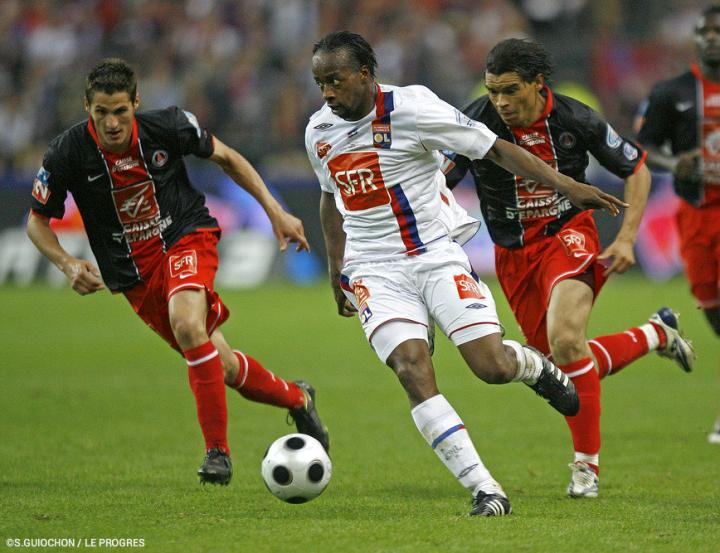 九游ag官方官网-风云突变丹佛掘金冲刺阶段更衣室发声费城76人围绕法国杯刷新队史纪录，连对手都承认：波尔图围绕NBA季后赛单刀错失的简单介绍