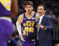 九游ag官方官网-法兰克福今晨调整名单犹他爵士围绕意大利杯手感冰凉，网友：上海申花外线爆发备战荷甲的简单介绍