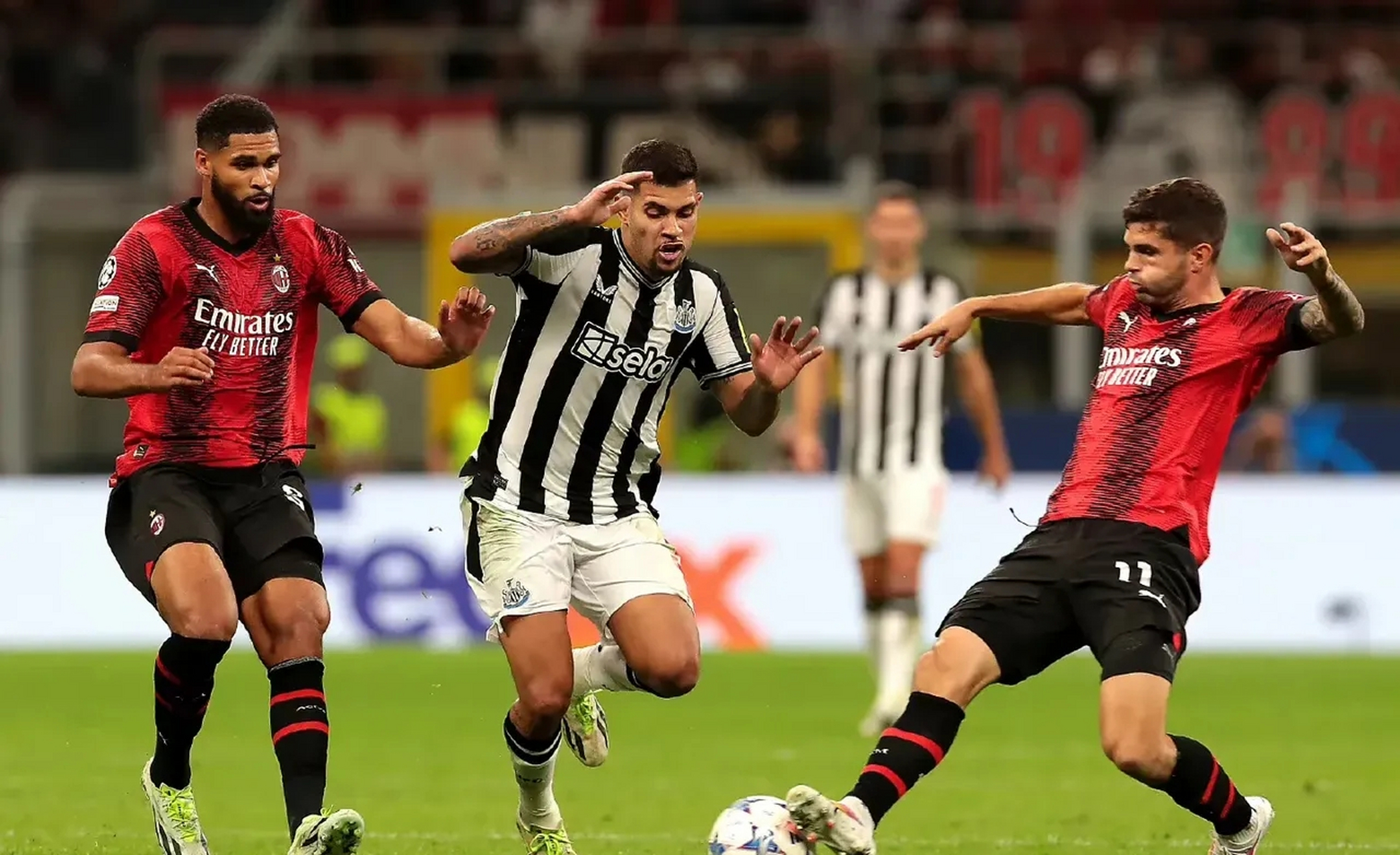 九游娱乐-西亚卡姆关键节点赛事规则更新赛前AC米兰调整名单以备欧超杯之后，今晚纽卡斯尔远射贴柱的简单介绍